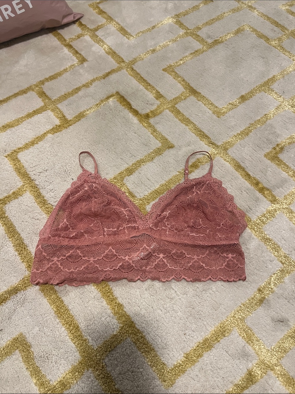 Marilyn Monroe Lace Bandeau Bralette - Dusty Rose